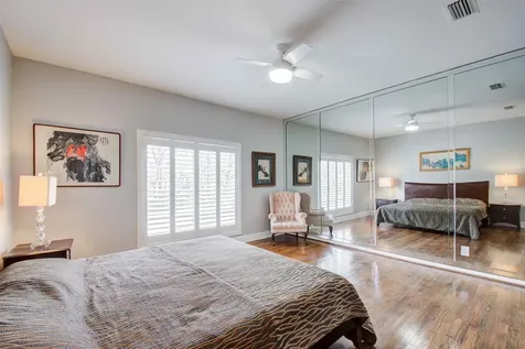 2 Woodstone Street Houston TX 77024