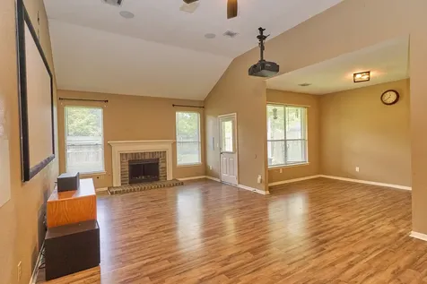 2922 Veva Drive Pearland TX 77584
