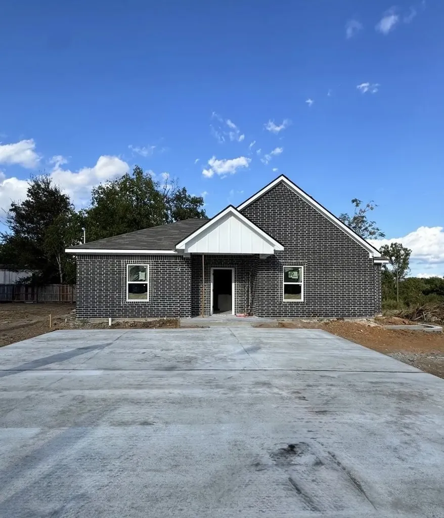 602 N Seventh Street Navasota TX 77868