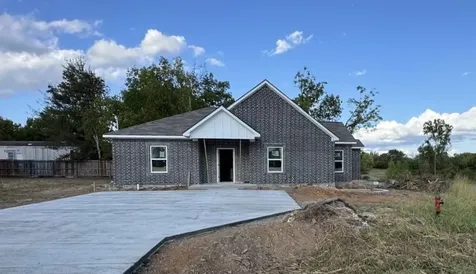 602 N Seventh Street Navasota TX 77868