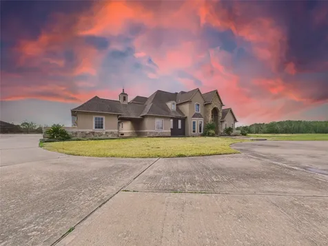 1195 County Road 150 Alvin TX 77511