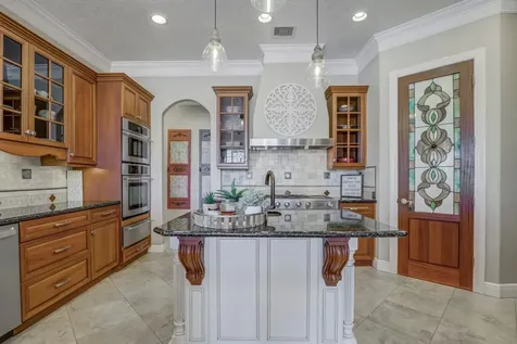 1195 County Road 150 Alvin TX 77511