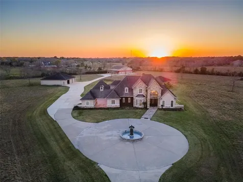 1195 County Road 150 Alvin TX 77511