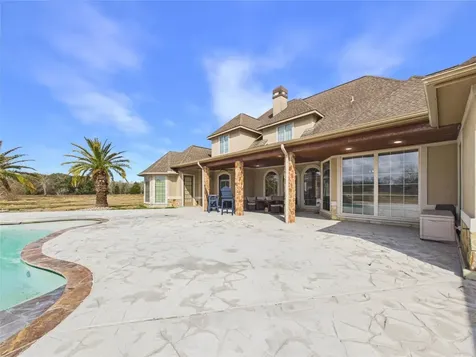 1195 County Road 150 Alvin TX 77511