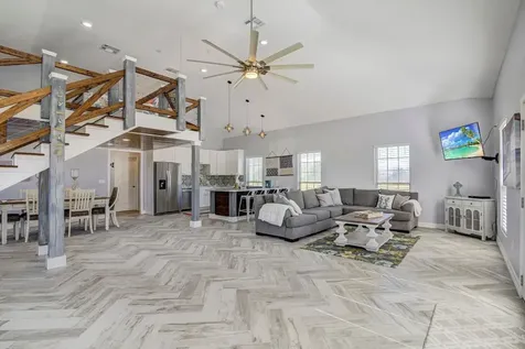 1195 County Road 150 Alvin TX 77511