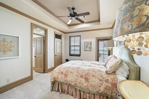 21 Loggerhead Hitchcock TX 77563