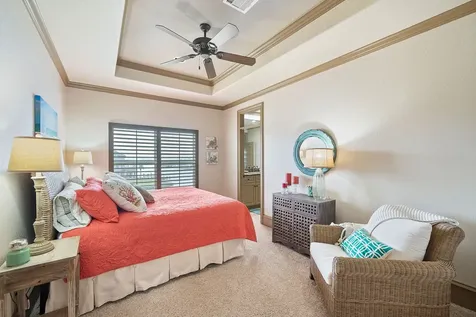 21 Loggerhead Hitchcock TX 77563