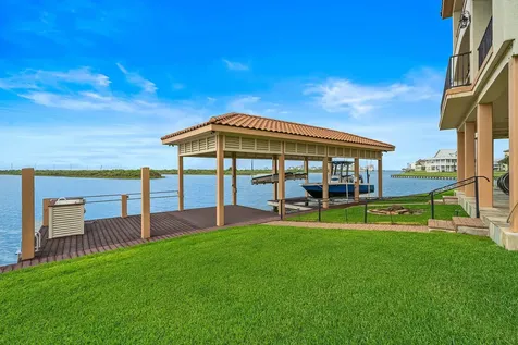 21 Loggerhead Hitchcock TX 77563