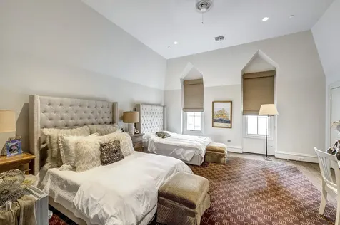 1239 Rue De La Paix Way B2 Houston TX 77056