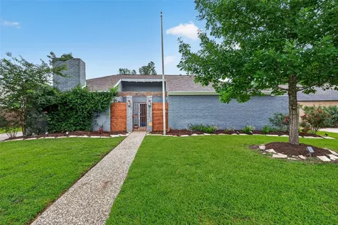 1022 Apache Falls Drive Katy TX 77450