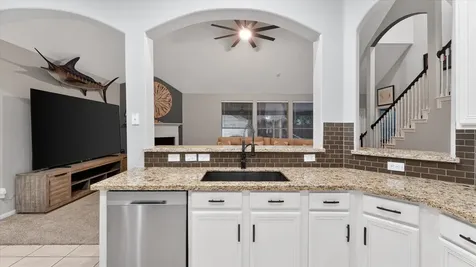 605 Pelican Harbour Drive Texas City TX 77590
