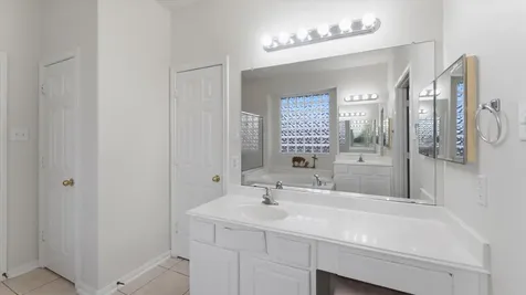 605 Pelican Harbour Drive Texas City TX 77590