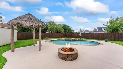 605 Pelican Harbour Drive Texas City TX 77590