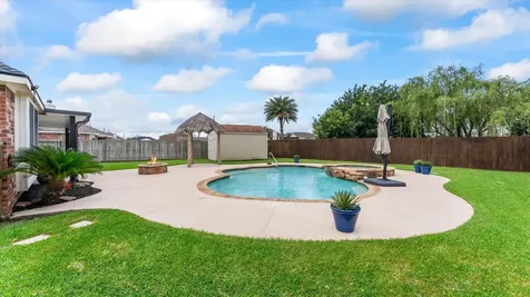 605 Pelican Harbour Drive Texas City TX 77590