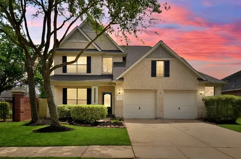 3911 Fallsbrook Court Sugar Land TX 77479