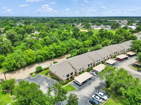 5005 Georgi Lane 194 Houston TX 77092