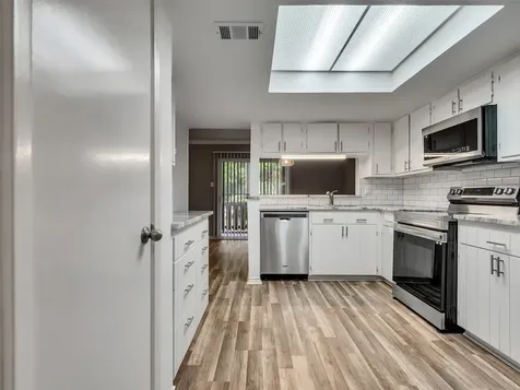 5005 Georgi Lane 194 Houston TX 77092