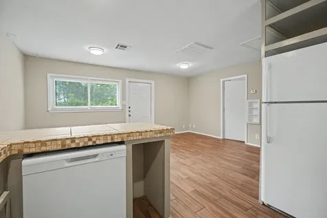 6500 Haden Drive Hitchcock TX 77563