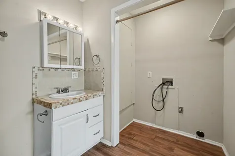 6500 Haden Drive Hitchcock TX 77563