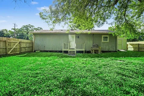 6500 Haden Drive Hitchcock TX 77563