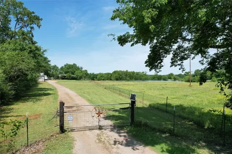 535 County Road 1710 Grapeland TX 75844