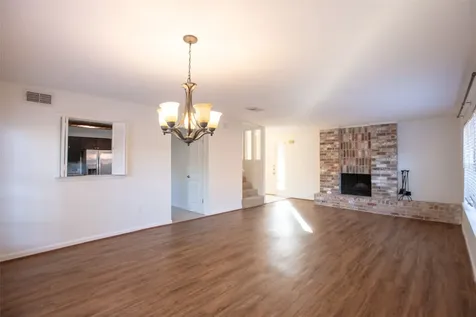 2627 The Highlands Drive Sugar Land TX 77478