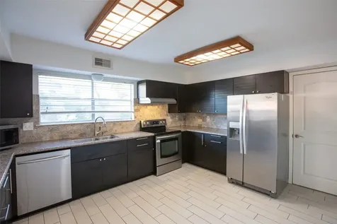 2627 The Highlands Drive Sugar Land TX 77478