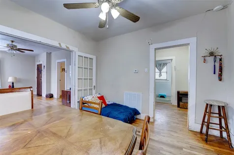 121 E 32nd Street Houston TX 77018