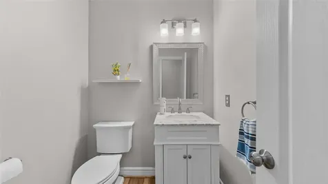 6006 E Brook Court Sugar Land TX 77479