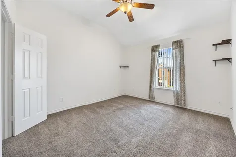 7704 Labrador Drive Arlington TX 76002
