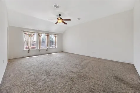 7704 Labrador Drive Arlington TX 76002
