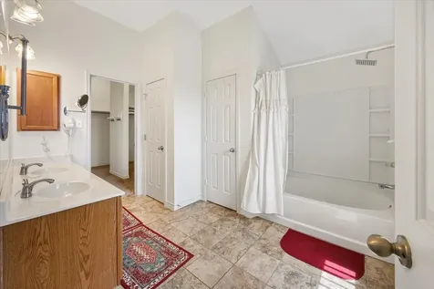 7704 Labrador Drive Arlington TX 76002