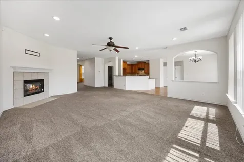 7704 Labrador Drive Arlington TX 76002