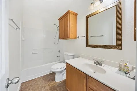 7704 Labrador Drive Arlington TX 76002