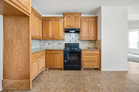 7704 Labrador Drive Arlington TX 76002