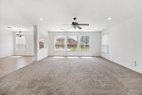 7704 Labrador Drive Arlington TX 76002