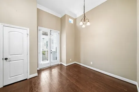 5519 Kiam Street Houston TX 77007