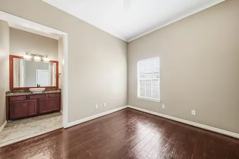 5519 Kiam Street Houston TX 77007