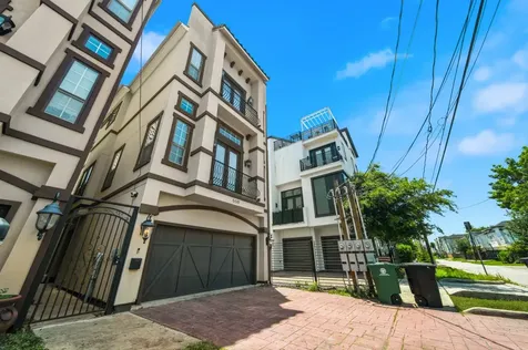 5519 Kiam Street Houston TX 77007