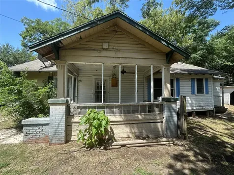 1430 W Kaufman Street Paris TX 75460