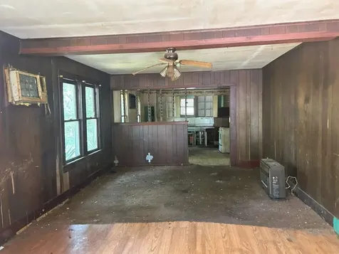 1430 W Kaufman Street Paris TX 75460