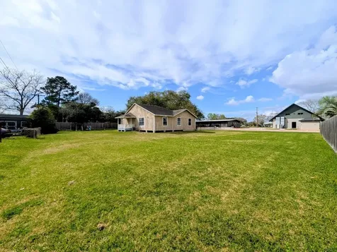 2506 Heights Street Liberty TX 77575