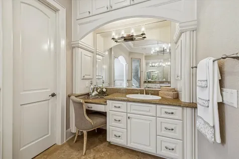 6 Kings Lake Estates Boulevard Kingwood TX 77346