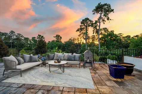 6 Kings Lake Estates Boulevard Kingwood TX 77346