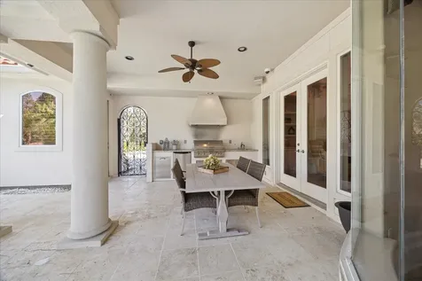 6 Kings Lake Estates Boulevard Kingwood TX 77346