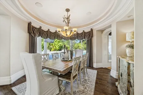 6 Kings Lake Estates Boulevard Kingwood TX 77346