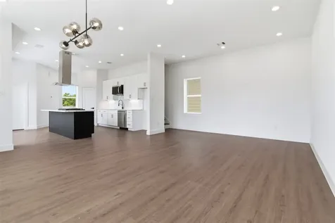 5512 Hardy Street Houston TX 77009