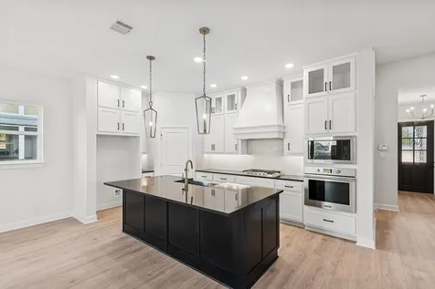 2010 Escobar Street Montgomery TX 77316