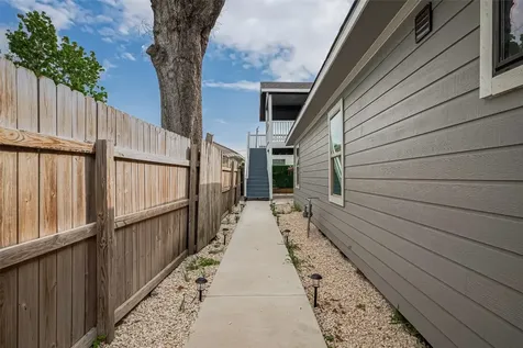 6725 Avenue K Houston TX 77011