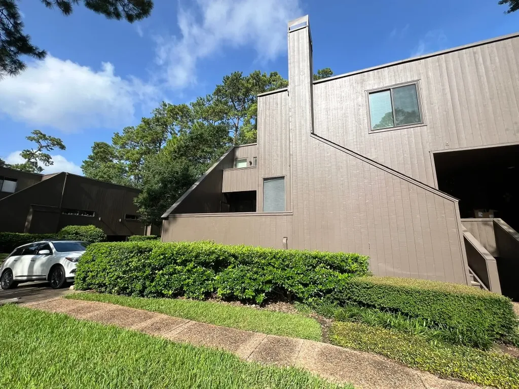 168 Litchfield Lane Houston TX 77024